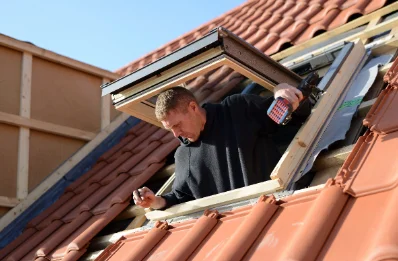 Pose de fenêtres de toit Velux à Jalognes
